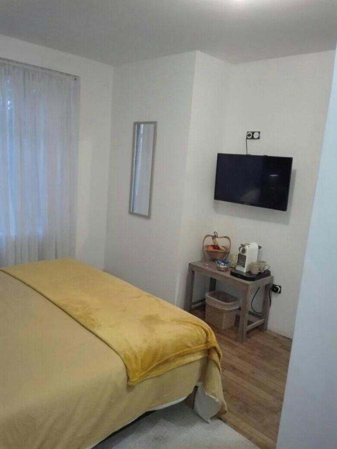 L'Esquilon Chambre D'Hote Bed & Breakfast Thiat Luaran gambar